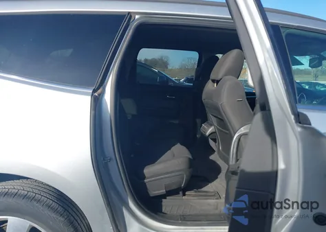 2012 Chevrolet Traverse 1Lt z USA, uszkodzony, nr VIN 1GNKRGED3CJ364292